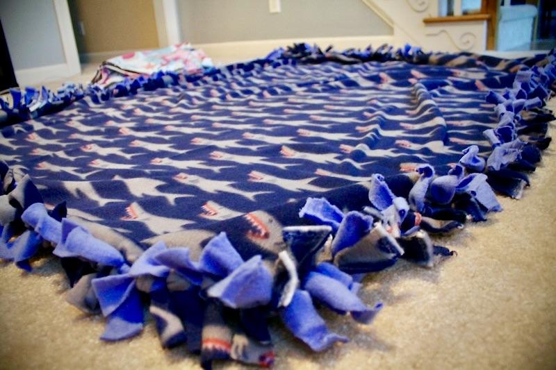 How to Make Tie Knot Blankets Let's Make a Plan!