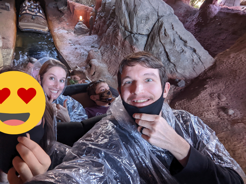 What to Wear to Disney: Ponchos